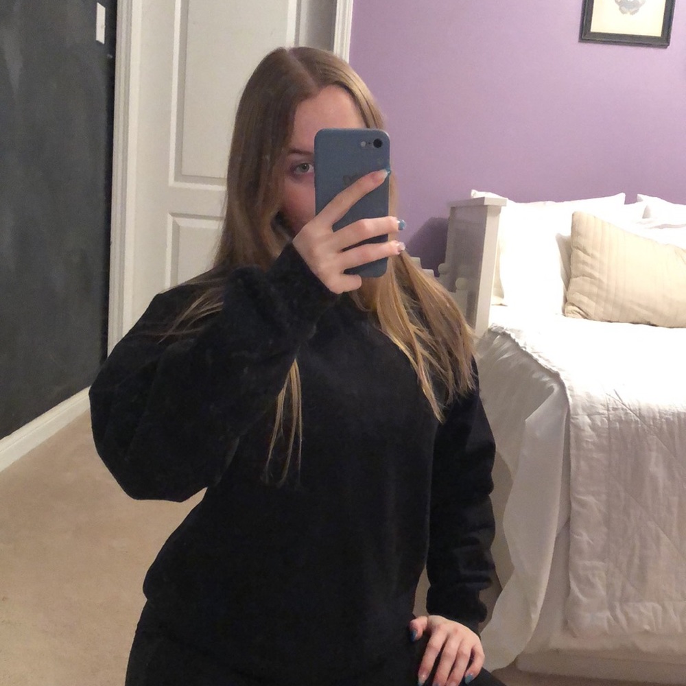 Black Pretty Little Thing Crewneck
